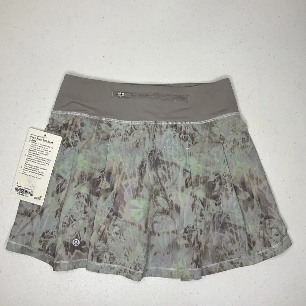 Lululemon Skirt Skort Pace Rival Sz 2 MR Mid-Rise 3.5